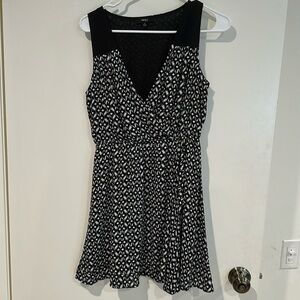 Black and white dress size small